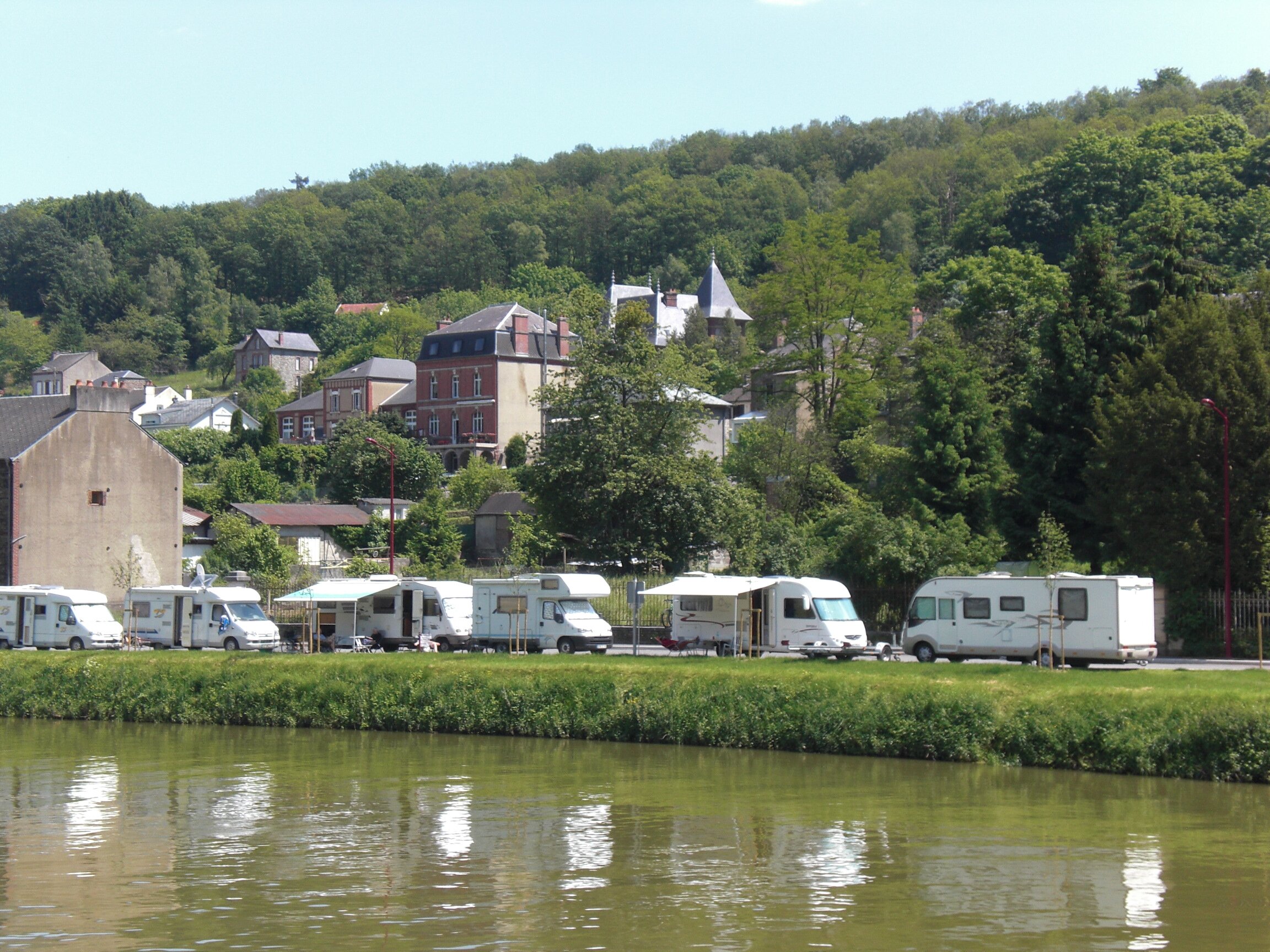 Aire camping-car de Bogny-sur-Meuse